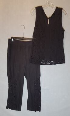 XCVI Black Crochet Lace 2-Piece Set V-Neck Tank Top & Cropped Pants Size Small